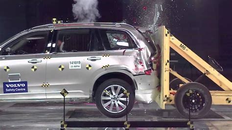 passat rear-end impact crash test|Crash.